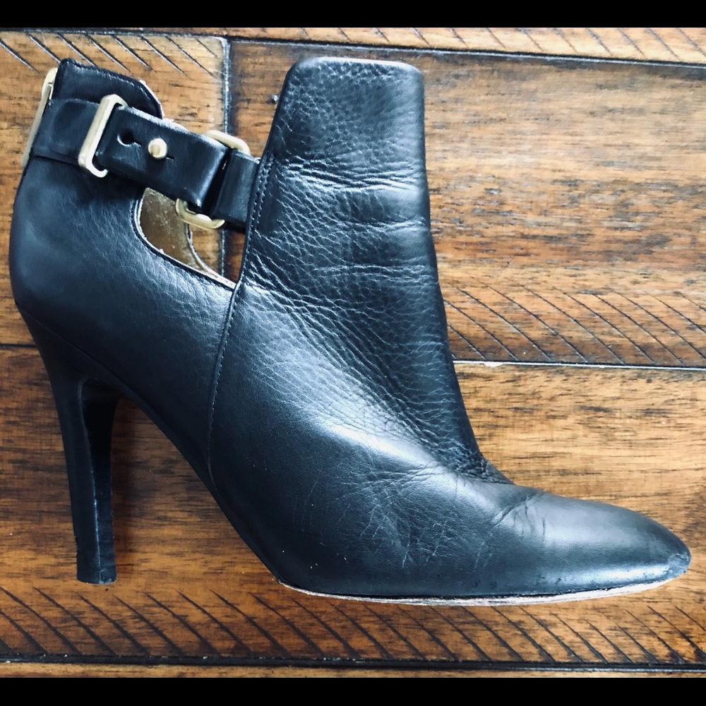 Coach Leather black ankle booties with gold buckle stiletto heel - Picture 4 of 5
